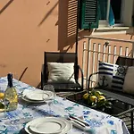 Apartment Chiaraluce Mare With Terrace Near Beaches Monterosso al Mare
