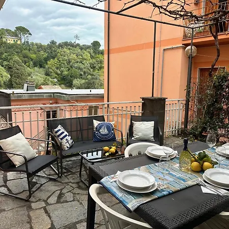 Apartment Chiaraluce Mare With Terrace Near Beaches Monterosso al Mare